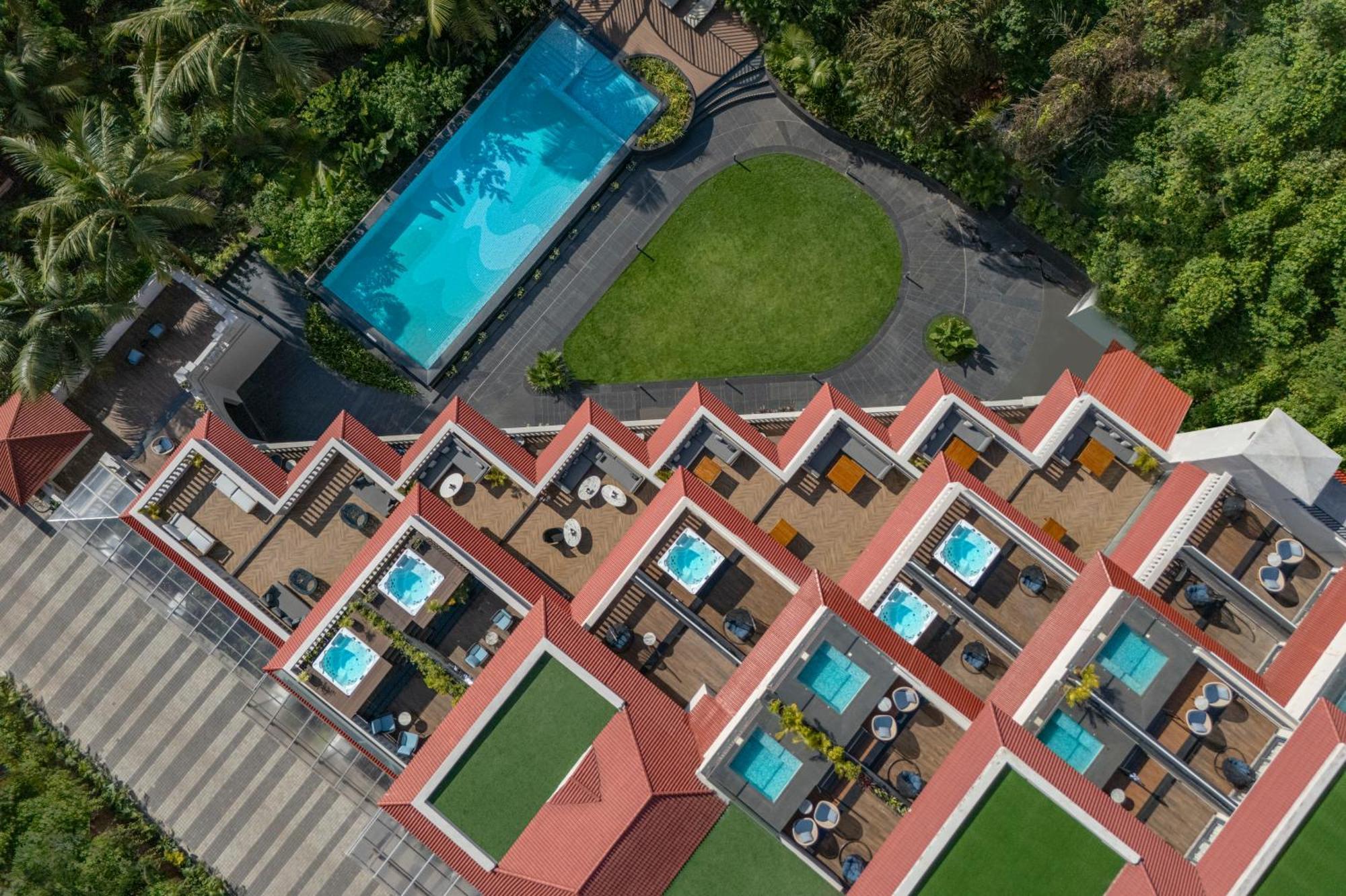 Grand Mercure Goa Candolim - An Accor Hotels Brand Exterior photo