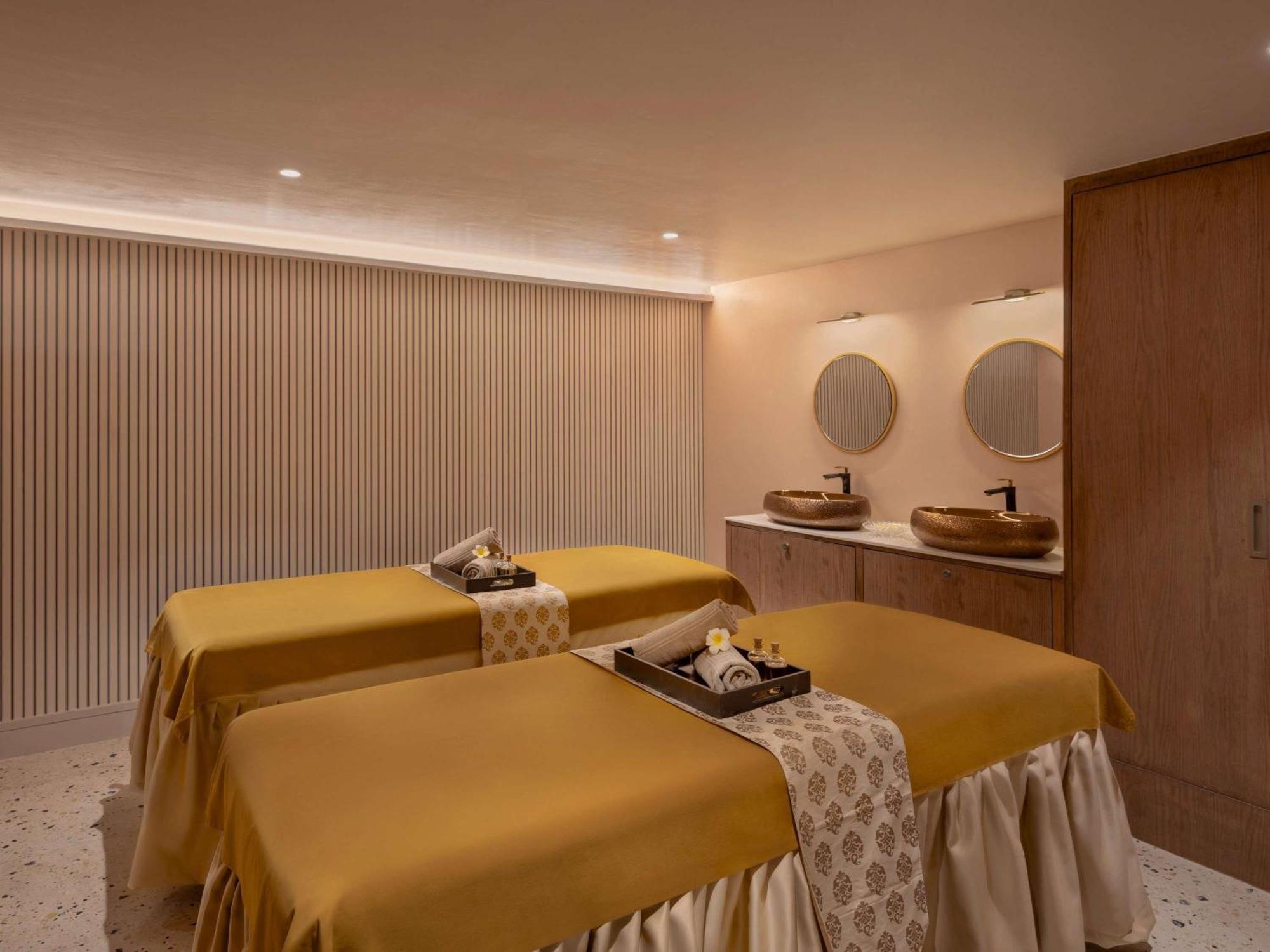 Grand Mercure Goa Candolim - An Accor Hotels Brand Exterior photo